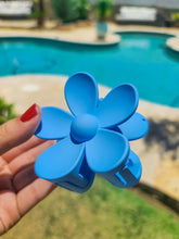 Load image into Gallery viewer, Groovy Hair Clip
