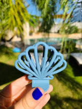 Load image into Gallery viewer, Blue Dream Seashell Clip
