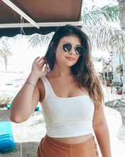 Load image into Gallery viewer, Basic Crop Top
